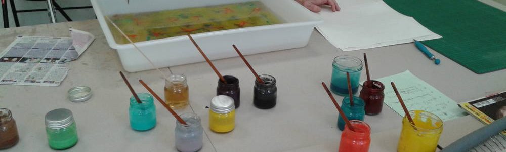 Cours de papier marbré à la cuve - Atelier de reliure